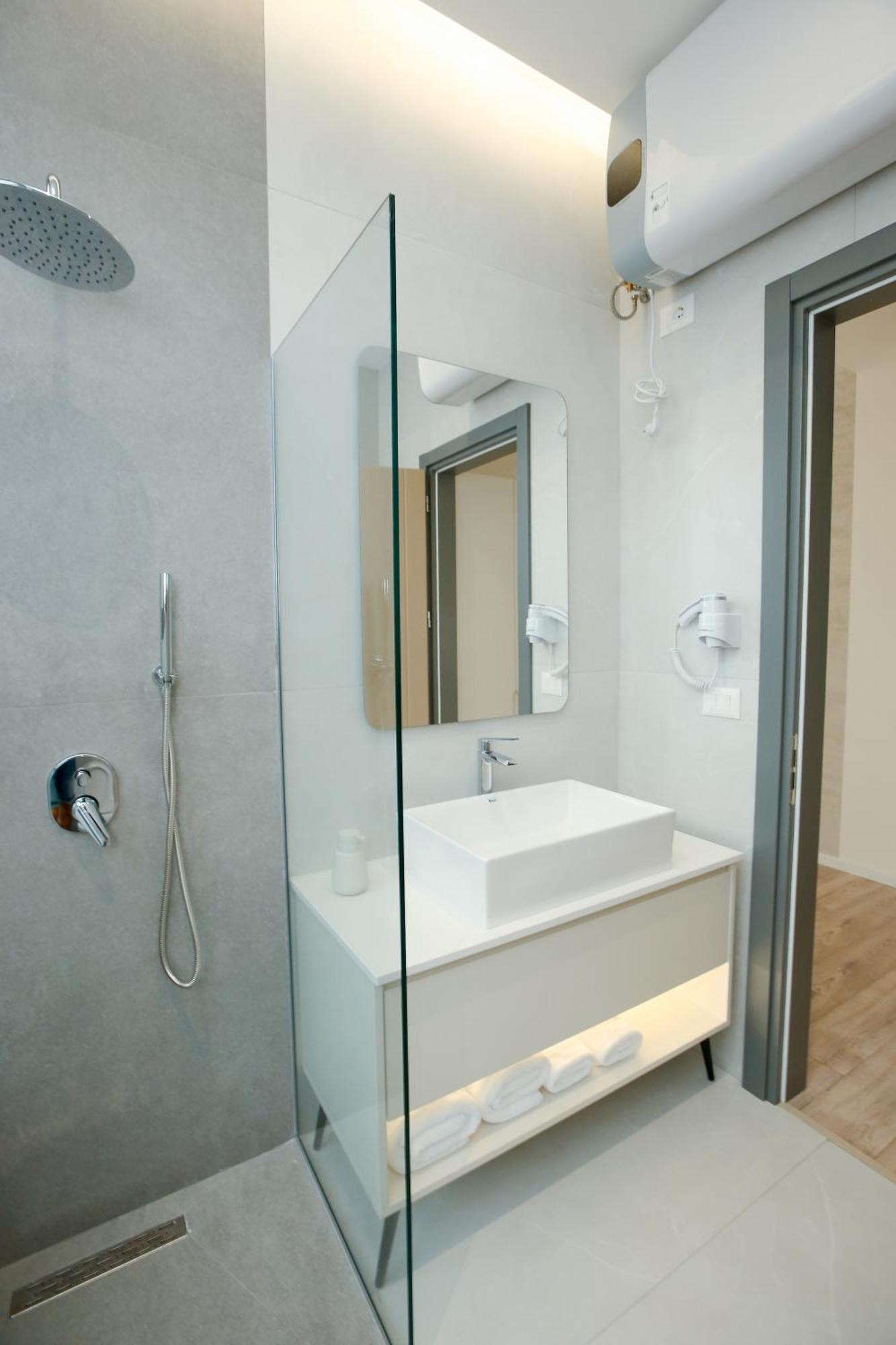Nos Luxury Rooms Shkodër エクステリア 写真